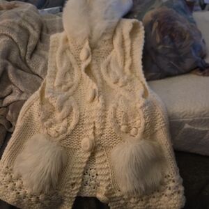 Cozy Cream Knit Vest with Faux Fur Trim And Hood . Accented With Fur Pockets Sm